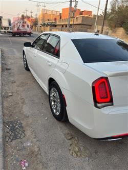 كرايسلر 300
